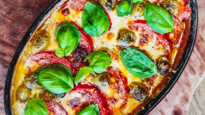 Zapekané paradajky s mozzarellou