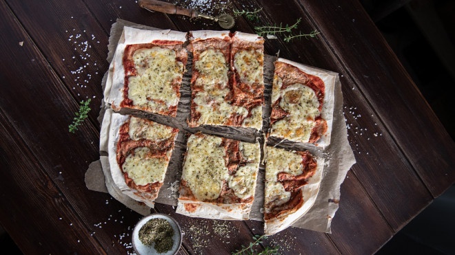 Lavaš mozzarellová pizza