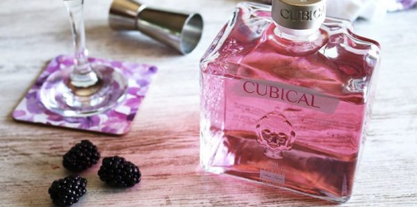 Cubical Kiss Gin 37,5% 0,7 l 2